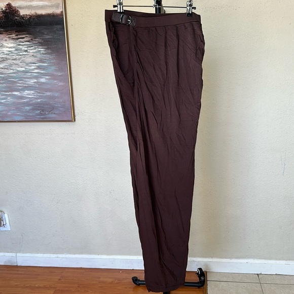 House of CB LILAS Espresso Knit Midi Skirt NWOT size L - Picture 4 of 10